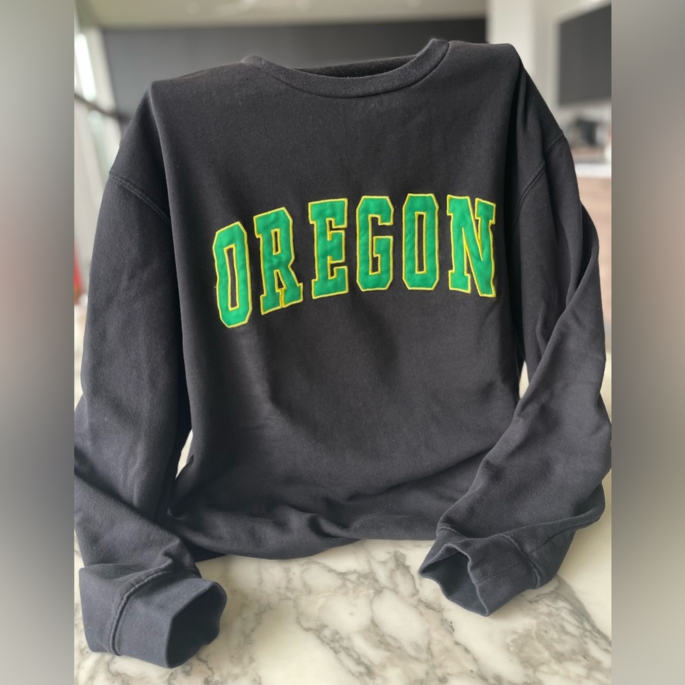 Black Sweatshirt with Green & Yellow 'OREGON' Appliqué. Unisex sweatshirt.